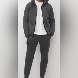 Nike Tech Fleece Set